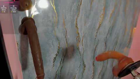 honey_sofii_ online show from 12/21/25, 11:39