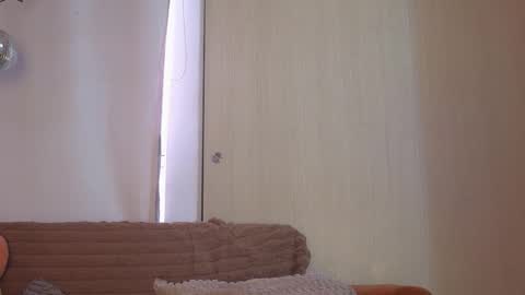 Honey-Sweett online show from 11/15/25, 03:08