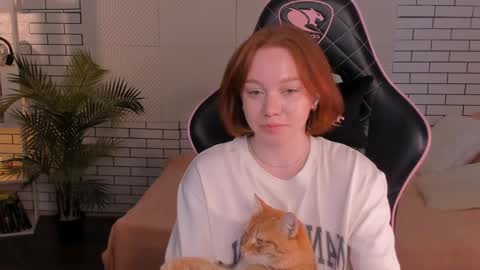 Snapshot of honeyautumn chatting on 12/11/24, 05:32 honeyautumn online show from 12/11/24, 05:32