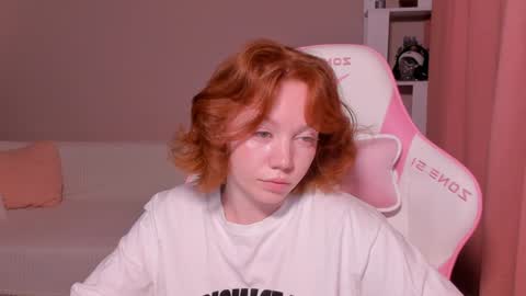 Snapshot of honeyautumn chatting on 01/25/25, 03:09 honeyautumn online show from 01/25/25, 03:09