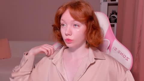 Snapshot of honeyautumn chatting on 01/26/25, 12:16 honeyautumn online show from 01/26/25, 12:16