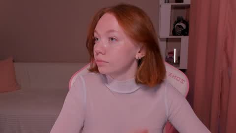 Snapshot of honeyautumn chatting on 02/09/25, 03:11 honeyautumn online show from 02/09/25, 03:11