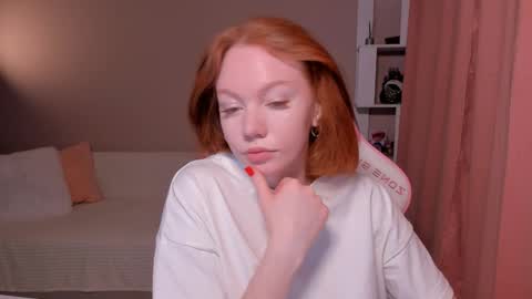 Snapshot of honeyautumn chatting on 02/17/25, 11:53 honeyautumn online show from 02/17/25, 11:53