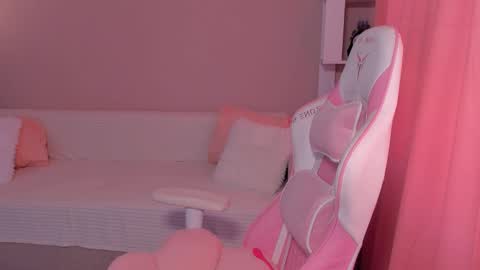 Snapshot of honeyautumn chatting on 02/24/25, 03:33 honeyautumn online show from 02/24/25, 03:33