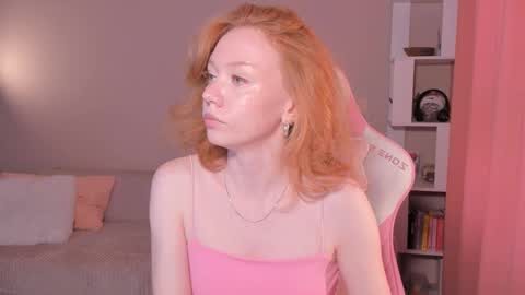 Snapshot of honeyautumn chatting on 09/16/25, 01:50 honeyautumn online show from 09/16/25, 01:50