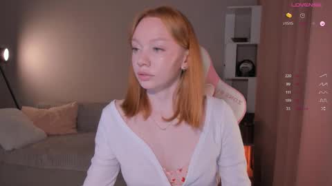 Snapshot of honeyautumn chatting on 10/12/25, 08:41 honeyautumn online show from 10/12/25, 08:41