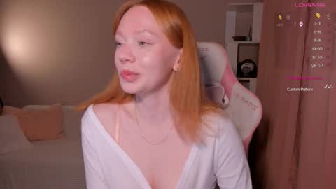 Snapshot of honeyautumn chatting on 10/31/25, 08:32 honeyautumn online show from 10/31/25, 08:32