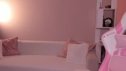 Snapshot of honeyautumn chatting on 07/23/26, 06:28 honeyautumn online show from 07/23/26, 06:28