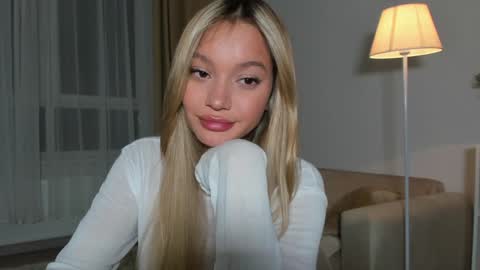 Snapshot of honeybae3 chatting on 12/29/24, 03:35 Kira Instagram asaphoney Fansly asaphoney online show from 12/29/24, 03:35