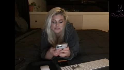 honeybuhnny online show from 03/28/26, 06:57