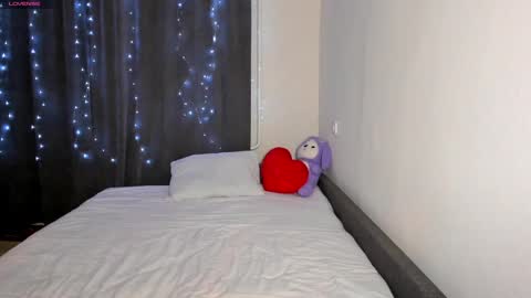 Snapshot of honeybunnyyy_ chatting on 03/30/26, 07:15 HoneyBunny online show from 03/30/26, 07:15