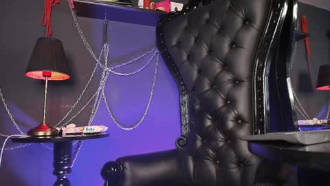 Snapshot of honeydemoni chatting on 05/11/26, 11:49 Call me Honey or maybe Demoni online show from 05/11/26, 11:49