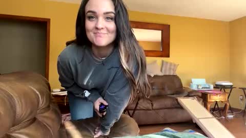 HoneyDrippinBunny online show from 10/12/25, 08:41