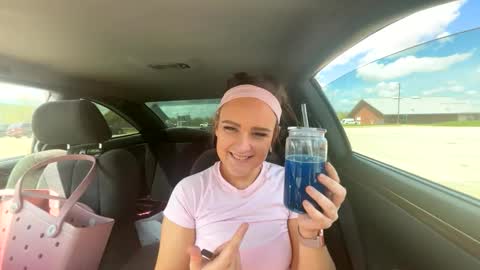 HoneyDrippinBunny online show from 04/23/26, 04:42