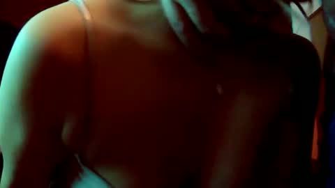 Snapshot of honeydrips_ chatting on 02/15/26, 07:51 Honey Drips online show from 02/15/26, 07:51