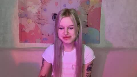 Lisa online show from 11/30/25, 04:27