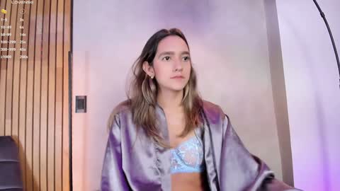 Snapshot of honeyhot69__ chatting on 01/11/25, 11:23 Sofia independent model online show from 01/11/25, 11:23
