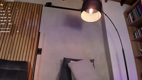 Snapshot of honeyhot69__ chatting on 01/13/25, 02:21 Sofia independent model online show from 01/13/25, 02:21