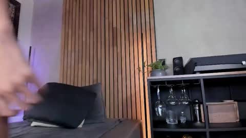 Snapshot of honeyhot69__ chatting on 09/26/25, 11:25 Sofia independent model online show from 09/26/25, 11:25