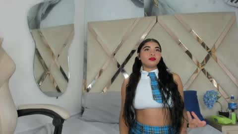 honeyht online show from 04/18/26, 12:20