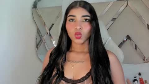 honeyht online show from 06/11/26, 12:14