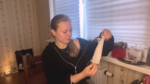 Hello My name is Lola online show from 03/28/26, 11:43