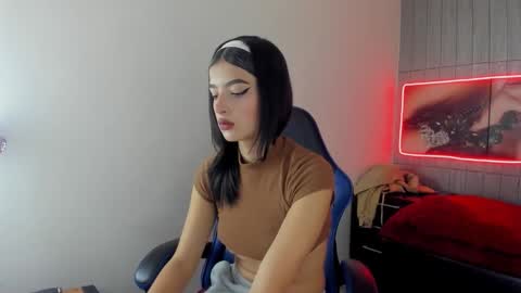 HONEY LUXE online show from 02/03/26, 04:54