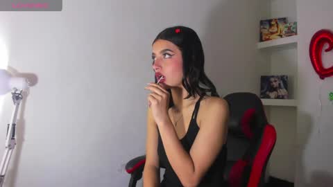 HONEY LUXE online show from 04/19/26, 04:56