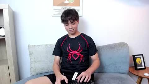 honeymoon_sariel online show from 11/27/25, 08:00