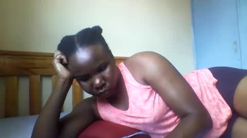 Honeymuny online show from 11/20/25, 07:08