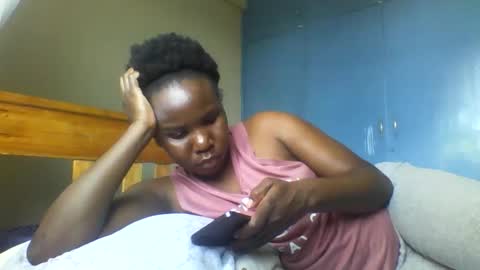 Honeymuny online show from 01/16/26, 07:34