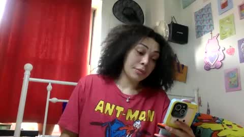 Snapshot of honeyruby chatting on 11/07/25, 02:50 Ruby Sparks online show from 11/07/25, 02:50