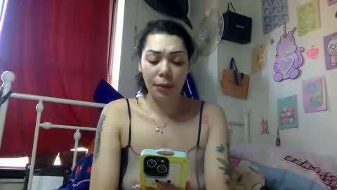 Snapshot of honeyruby chatting on 11/14/25, 02:16 Ruby Sparks online show from 11/14/25, 02:16