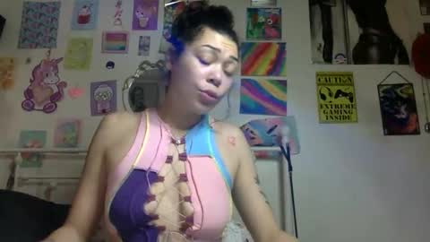 Snapshot of honeyruby chatting on 01/14/26, 02:44 Ruby Sparks online show from 01/14/26, 02:44