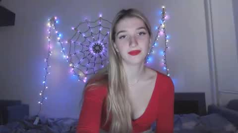 honeyveil online show from 11/14/25, 12:37