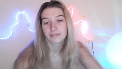 honeyveil online show from 03/31/26, 12:38