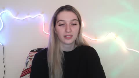 honeyveil online show from 04/14/26, 01:28