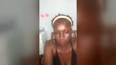honeywithdarkpie online show from 06/11/26, 09:46