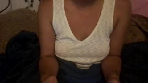 Snapshot of honeyy_89 chatting on 07/19/26, 04:22 honeyyy89 online show from 07/19/26, 04:22