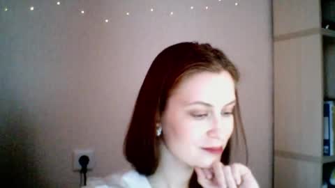 honeyy_bun online show from 04/23/26, 12:29