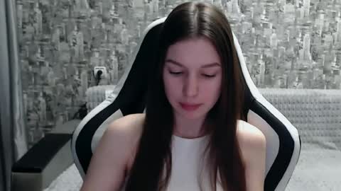 Nancy online show from 03/01/25, 12:56