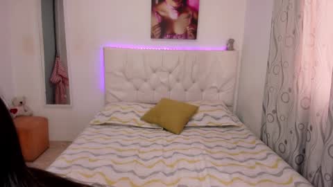 Snapshot of honney_bunny1 chatting on 01/30/25, 04:13 Andrea online show from 01/30/25, 04:13