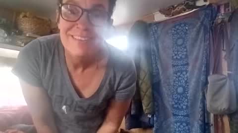 Snapshot of hoodoou chatting on 03/14/26, 02:11 hoodoou online show from 03/14/26, 02:11