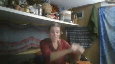 Snapshot of hoodoou chatting on 03/31/26, 02:57 hoodoou online show from 03/31/26, 02:57