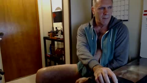 Snapshot of hoosierdadddy4u chatting on 01/06/26, 02:10 Jayson online show from 01/06/26, 02:10