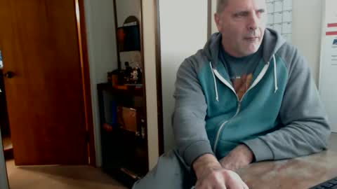 Snapshot of hoosierdadddy4u chatting on 02/15/26, 04:14 Jayson online show from 02/15/26, 04:14