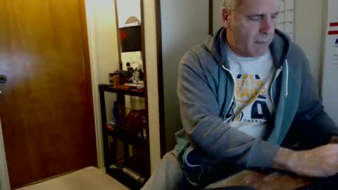 Snapshot of hoosierdadddy4u chatting on 02/19/26, 06:59 Jayson online show from 02/19/26, 06:59