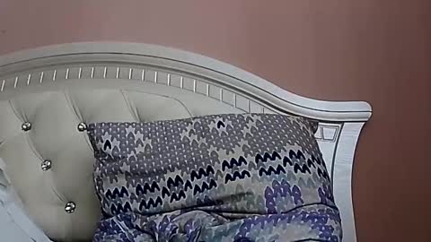 Snapshot of hootloove69 chatting on 12/14/24, 08:34 hootloove69 online show from 12/14/24, 08:34