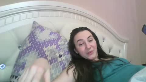 Snapshot of hootloove69 chatting on 01/24/25, 07:39 hootloove69 online show from 01/24/25, 07:39