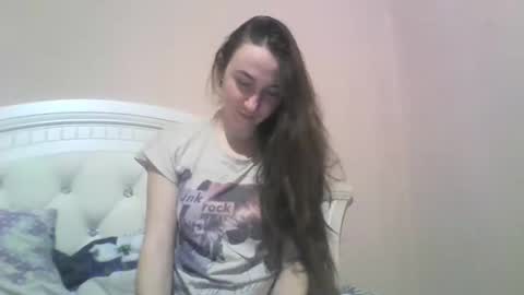 Snapshot of hootloove69 chatting on 01/28/25, 05:24 hootloove69 online show from 01/28/25, 05:24